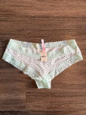 VS PINK Lace Trim Chevron Hipster Panty